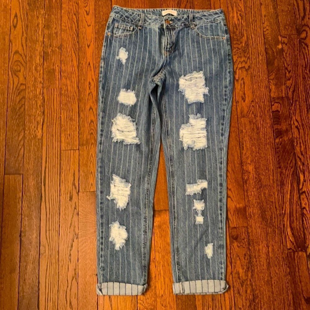 Urban Bliss Sz 12 Pinstriped Cuff Jeans Like New!